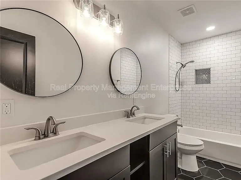 2221 NW 34th St — Photo 12