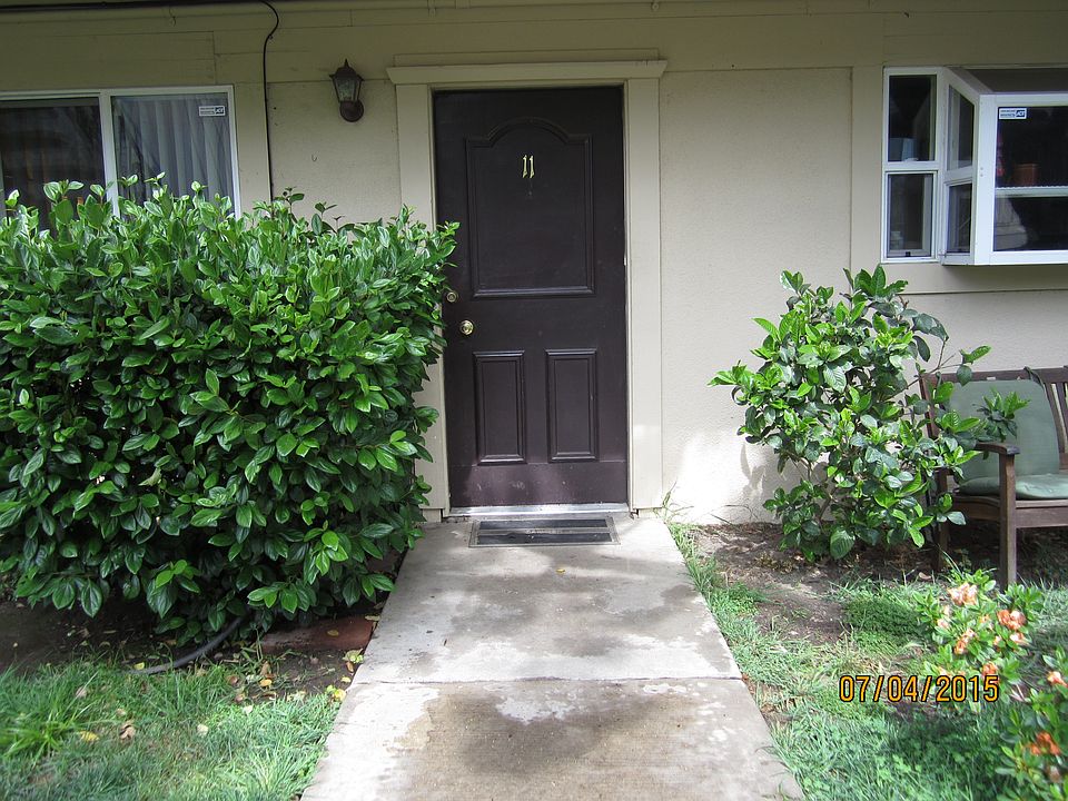 1st image of 2421 Country Club Blvd #D11