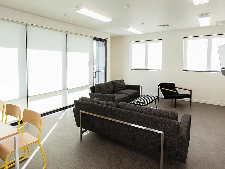 1340 Taft St #330 — Photo 5