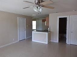 4th image of 600 Hedgewood Dr #B
