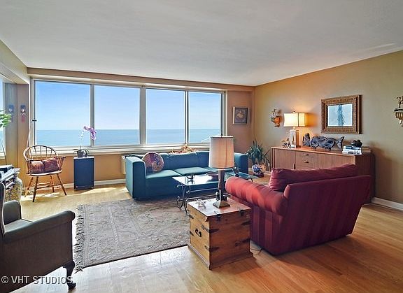 3rd image of 1440 N Lake Shore Dr APT 33D