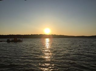 907 Point Rd, Westminster, SC 29693