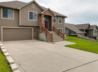 2401 Deer Trl, Junction City, KS 66441