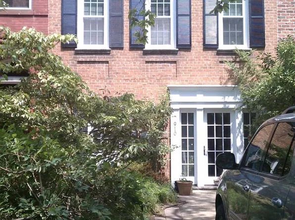 910 S Carolina Ave SE, Washington, DC 20003