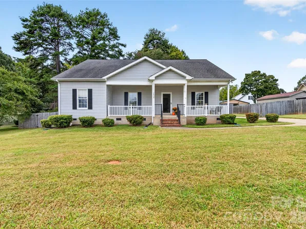 1032 Coddle Creek Rd, Mooresville, NC 28115
