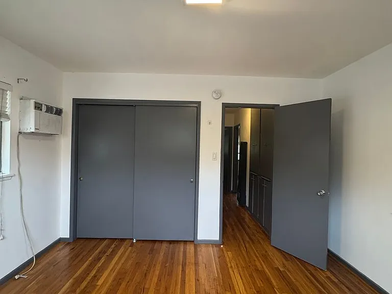12157 Chandler Blvd — Photo 21