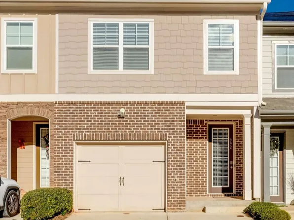 992 Belfry Ter, Fairburn, GA 30213