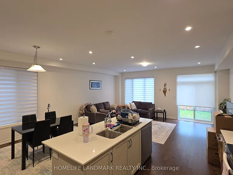 67 Laing Dr — Photo 5