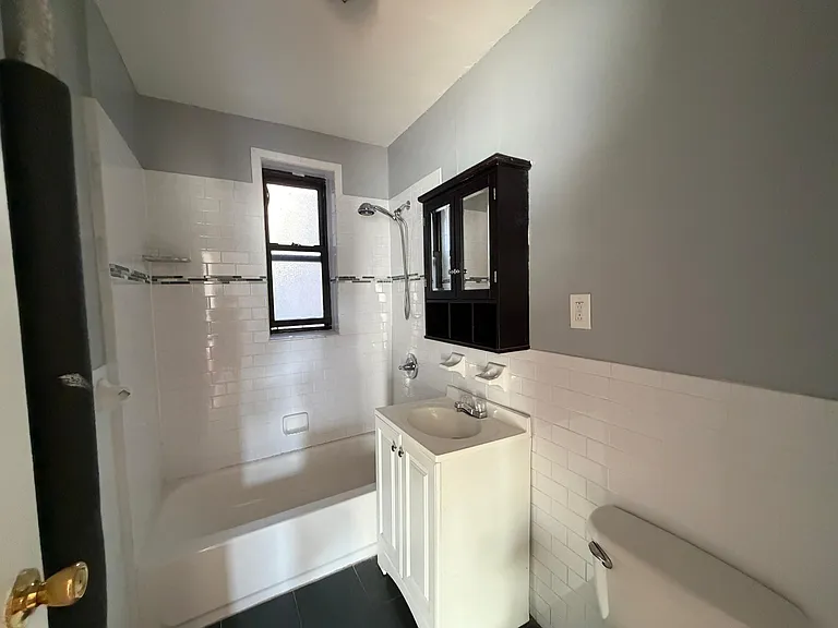 930 Avenue C #11E — Photo 8
