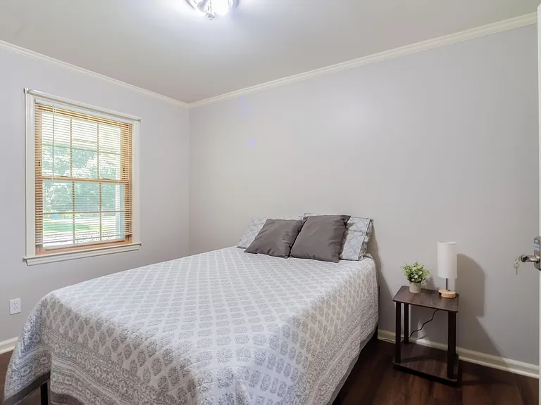 Ridge Dr — Photo 1