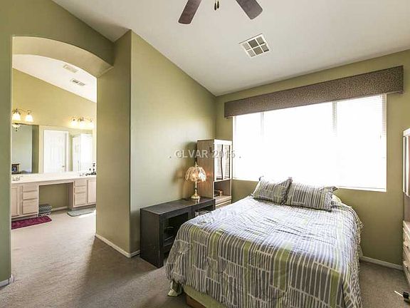 4th image of 8021 Candlenut Ave