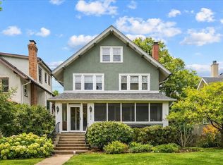 1036 Ashland Ave, Wilmette, IL 60091