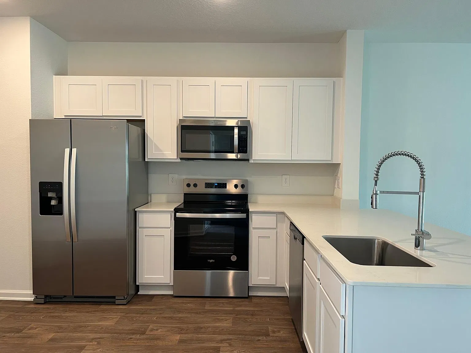 2 bed, 2.5 bath, 1210 sqft, $1,750 — Photo 2