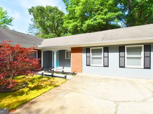 98 Woodvalley Dr, Fayetteville, GA 30215