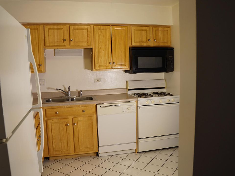1st image of 3000 Bayside Dr #206