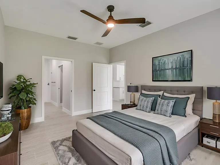 312 NW Baker Rd — Photo 10