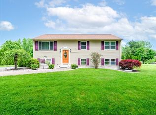 199 Colvintown Rd, Coventry, RI 02816