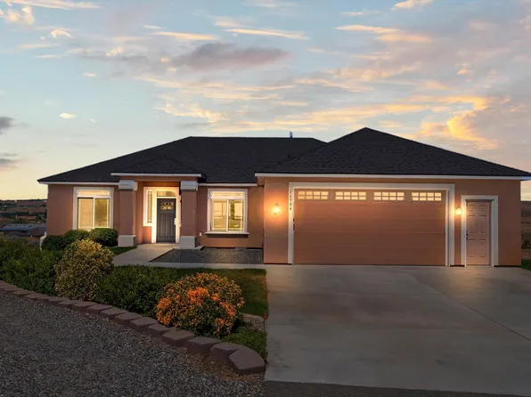 16904 E Love Ln, Benton City, WA 99320