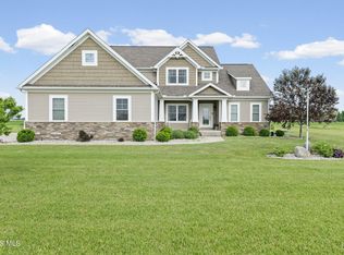 6137 Old Stone Trl, Curtice, OH 43412