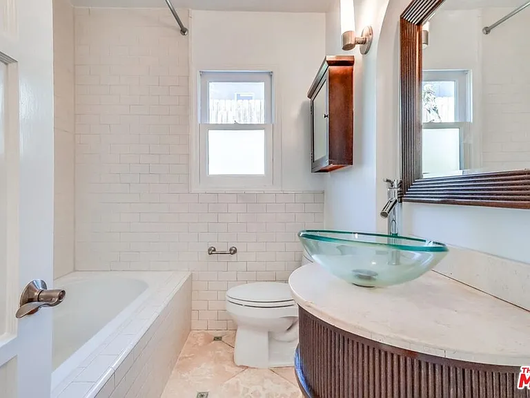 13203 Dewey St — Photo 15