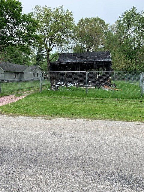 1st image of 25261 Glenmore St