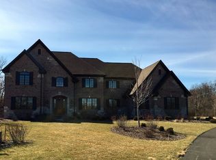 95 Clay Ct, Lake Bluff, IL 60044