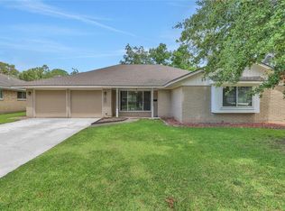 1623 Beachcomber Ln, Houston, TX 77062