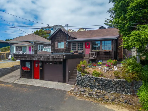 914 SW 12th St, Newport, OR 97365