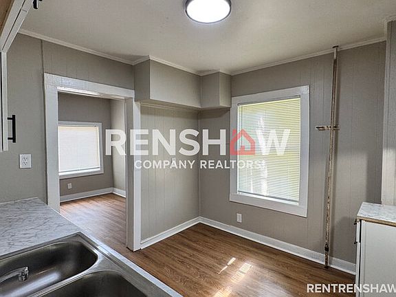 4th image of 4283 Barr Ave