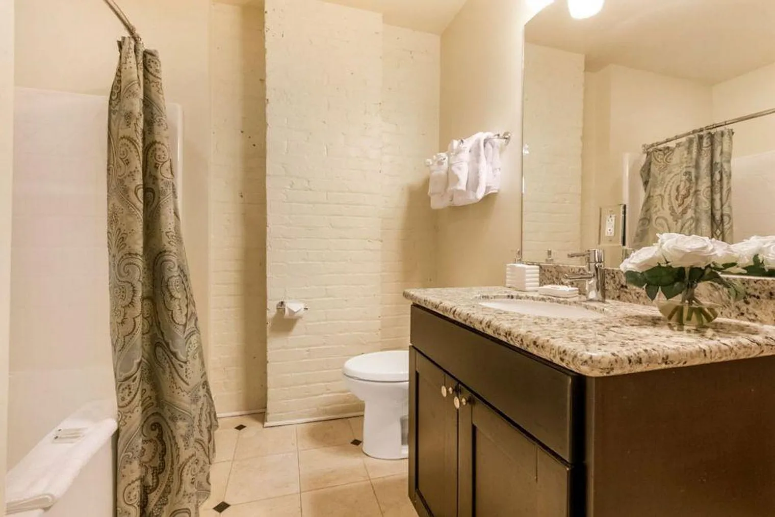 1 bed, 1.0 bath, 645 sqft, $2,470 — Photo 3