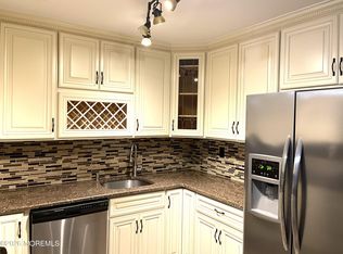 44 Spyglass Ct, East Windsor, NJ 08520