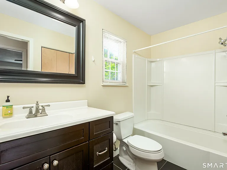 54 Willieb St #B — Photo 14
