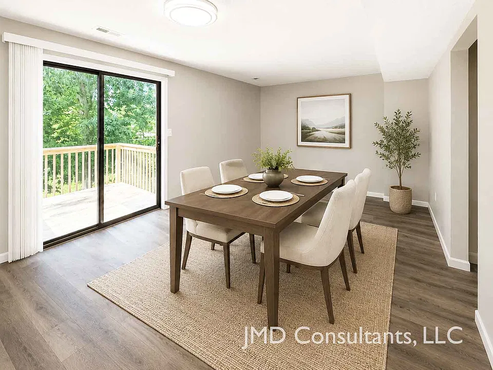 Dining room--this unit is NOT furnished