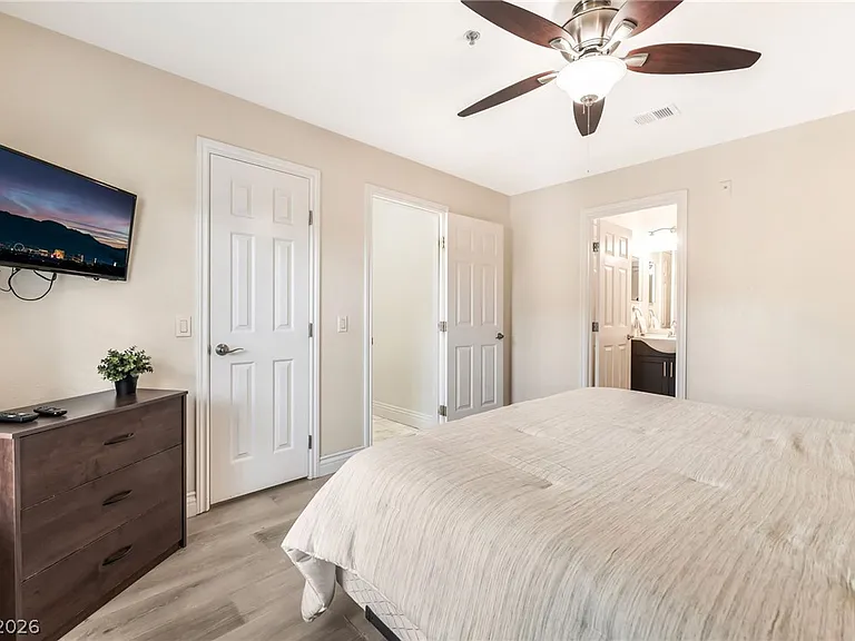 4200 S Valley View Blvd #2009 — Photo 11