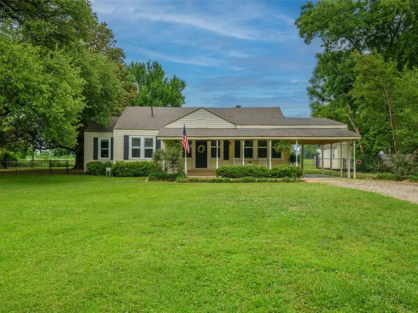 208 Louisiana St, Belcher, LA 71004