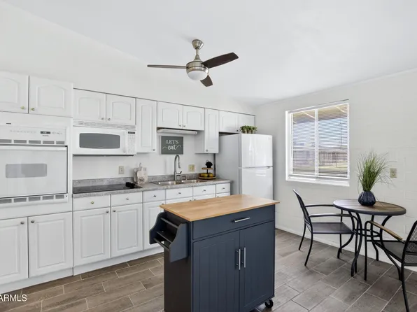 10582 W OAKMONT Drive, Sun City, AZ 85351