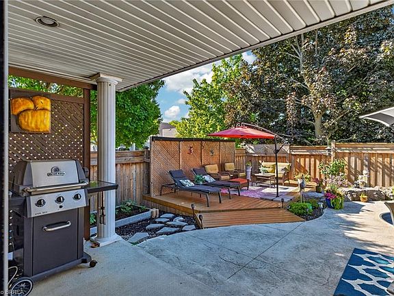 5th image of 62 Varley Cres