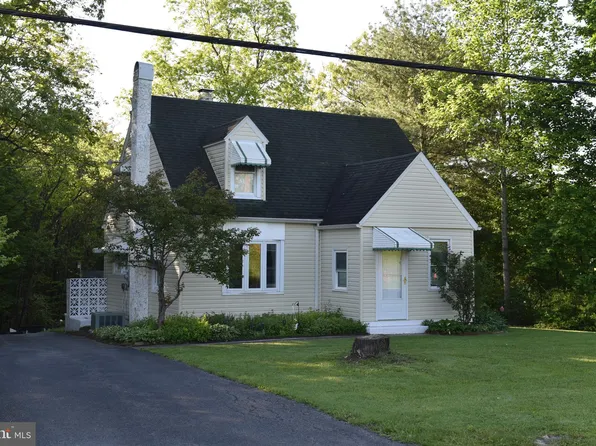 3568 Great Cove Rd, Warfordsburg, PA 17267