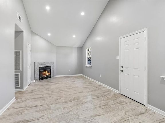 4th image of 45 Imogene St