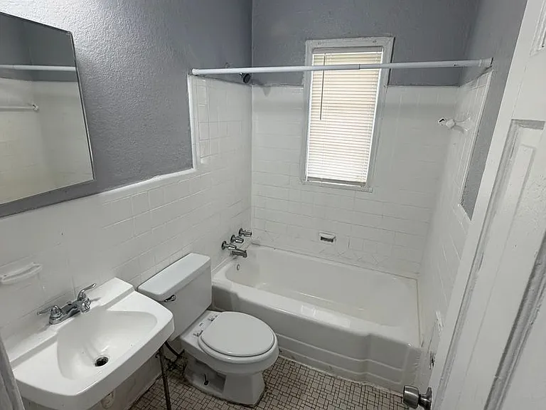 4716 Littlepage St — Photo 6