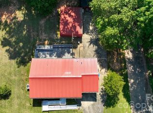 905 S 10th St, Bessemer City, NC 28016