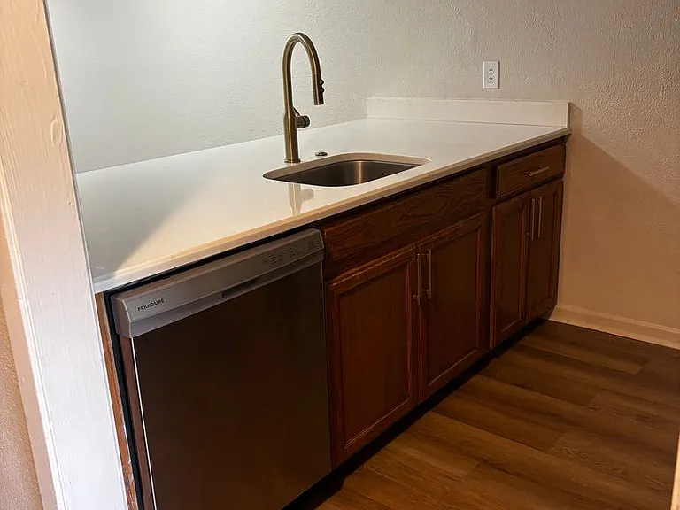 234 Richland Ave — Photo 5