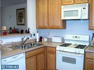 1 Turtle Ct, Delanco, NJ 08075