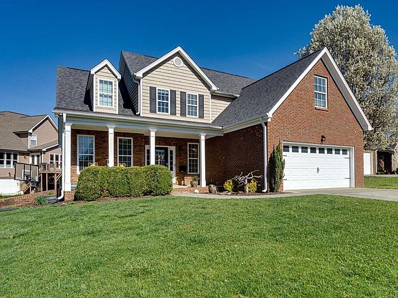2nd image of 3827 Sweetbay Ln