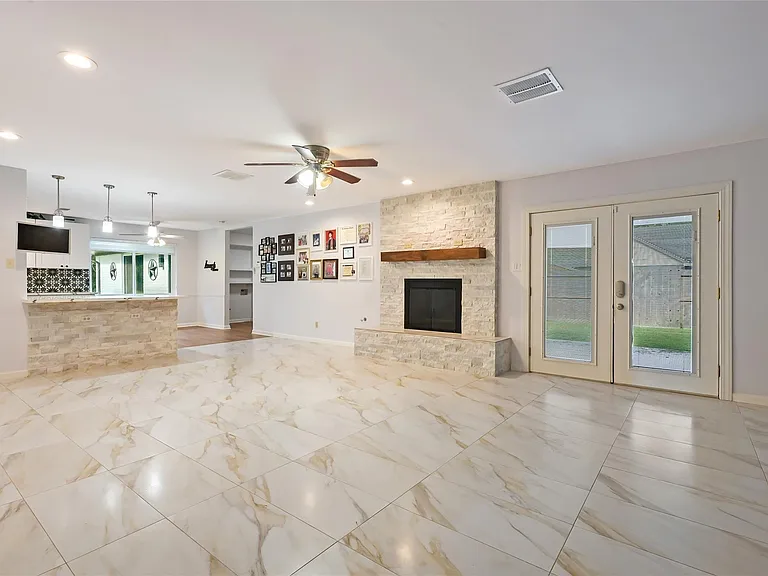 12018 Beinhorn Dr — Photo 7