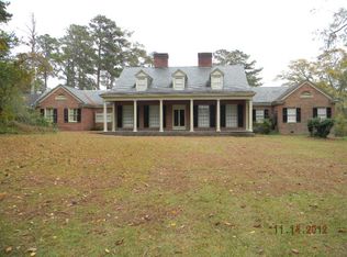 1001 Harvey Cir, Kinston, NC 28501