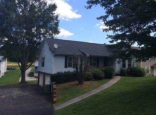 318 Spring Hollow Dr, Morristown, TN 37814