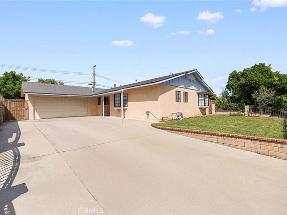 5th image of 2139 Vivero Dr