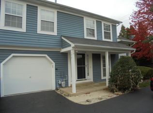 177 Hazelnut Dr, Streamwood, IL 60107