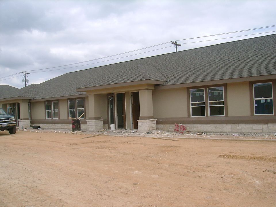 Grand Oaks Office Condoniniums